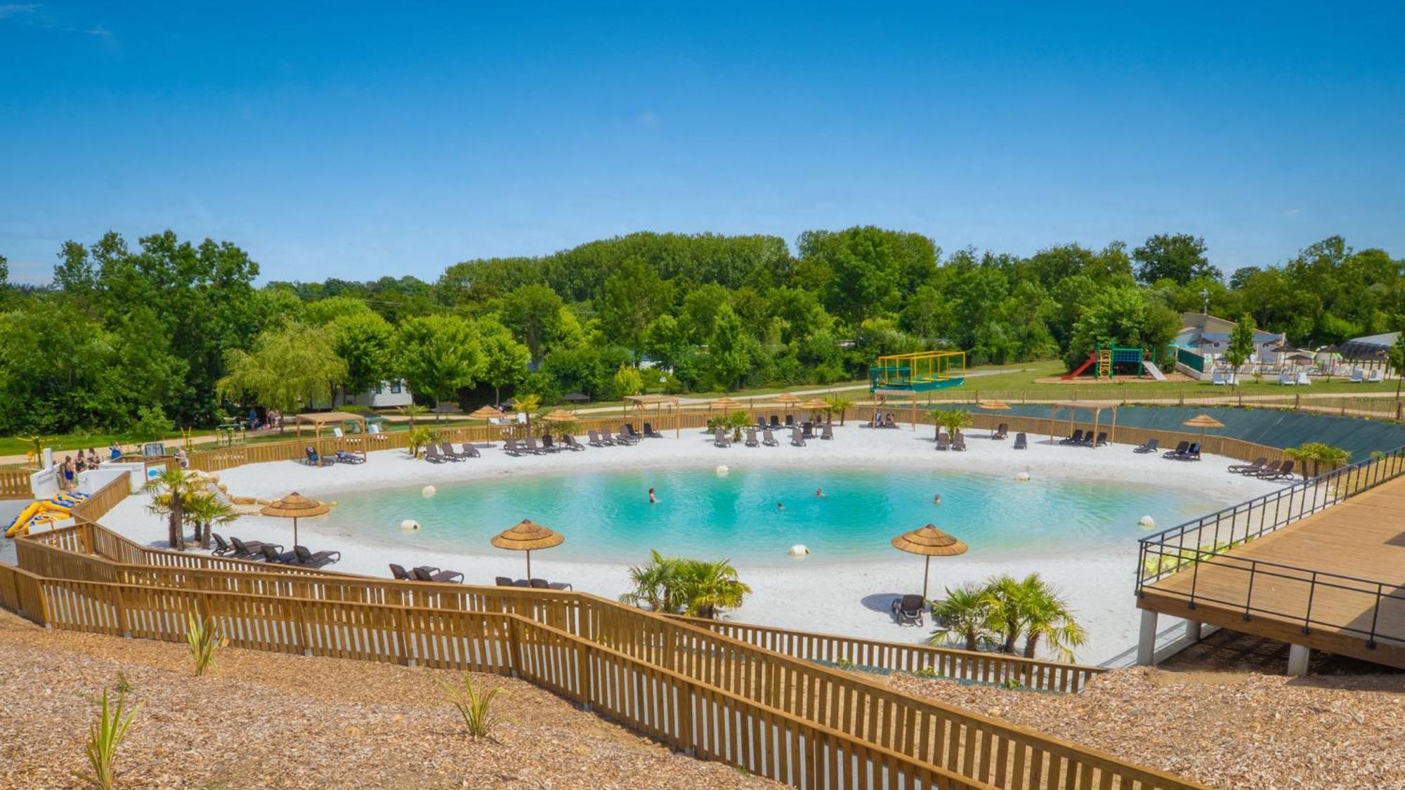 Camping Aubigny-Les Clouzeaux Aubigny  Exterior foto